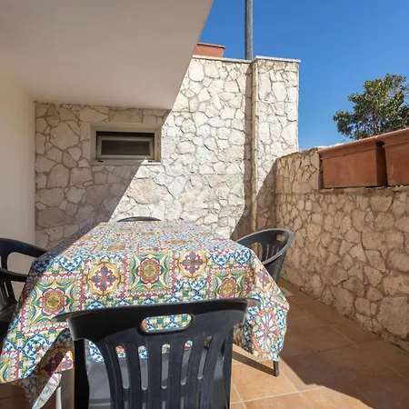 Dea 2 Mancaversa Apartamento *
